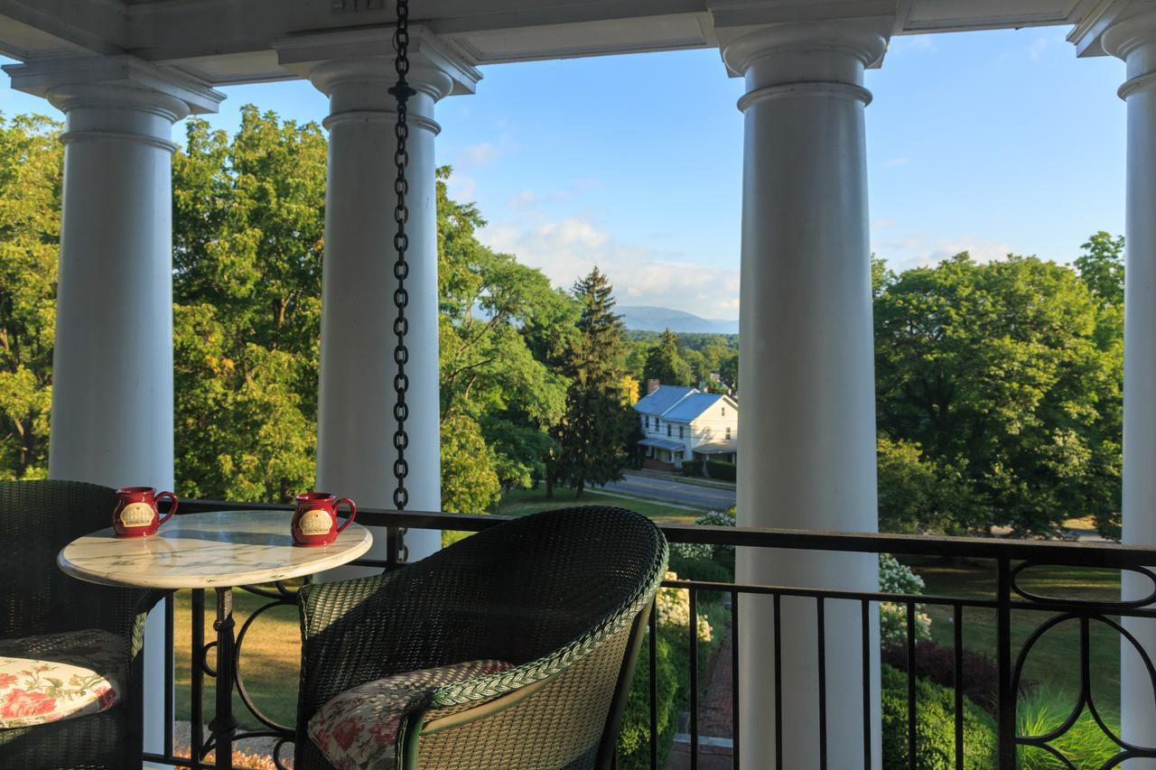 Mercersburg Inn Exterior photo